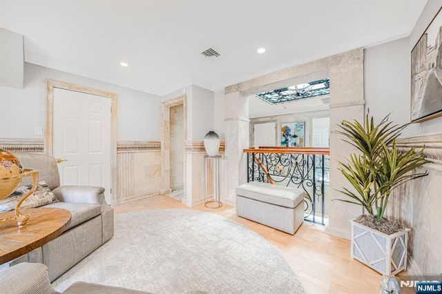 22 Fawn Drive, Montville Township, NJ 07045