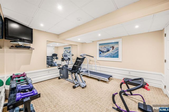 22 Fawn Drive, Montville Township, NJ 07045