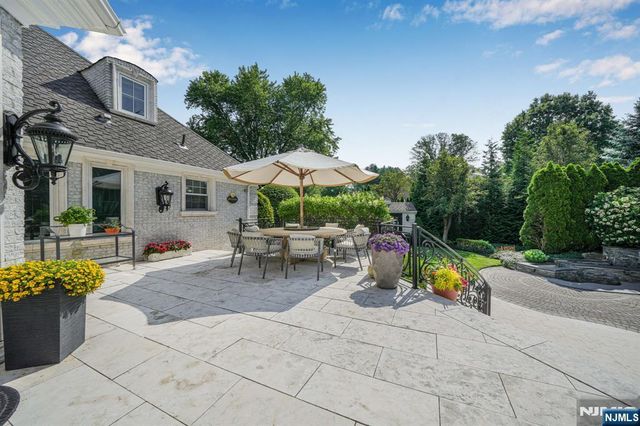 22 Fawn Drive, Montville Township, NJ 07045