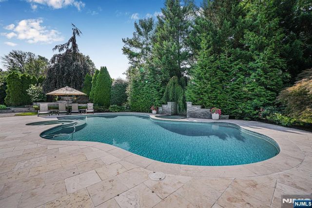 22 Fawn Drive, Montville Township, NJ 07045