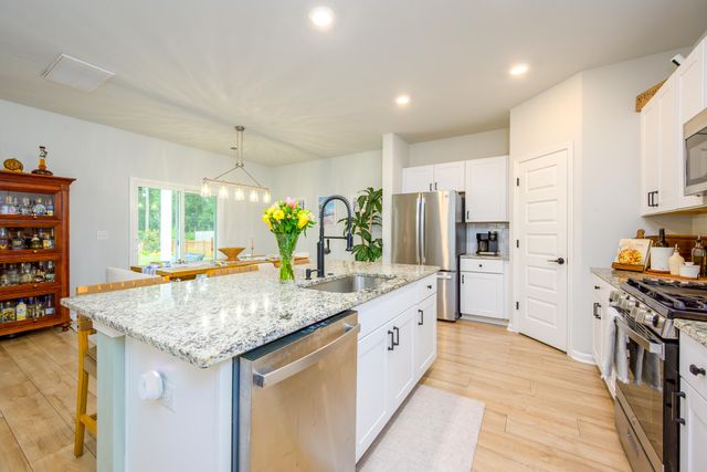 541 Spanish Wells Road, Summerville, SC 29486