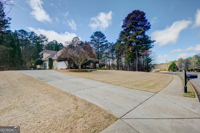 230 Silverbell Lane, Sharpsburg, GA 30277