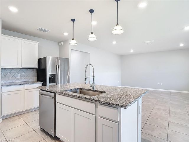 16056 Enclaves Cove DR, North Fort Myers, FL 33917