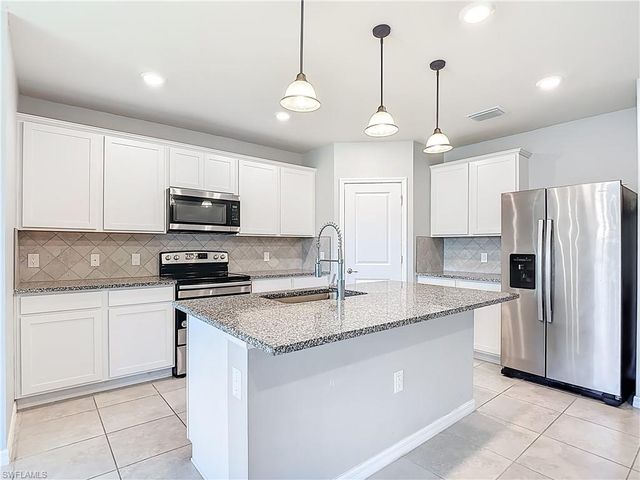 16056 Enclaves Cove DR, North Fort Myers, FL 33917