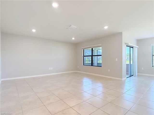 16056 Enclaves Cove DR, North Fort Myers, FL 33917