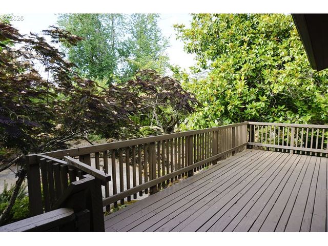 20959 S SPRINGWATER Rd, Estacada, OR 97023