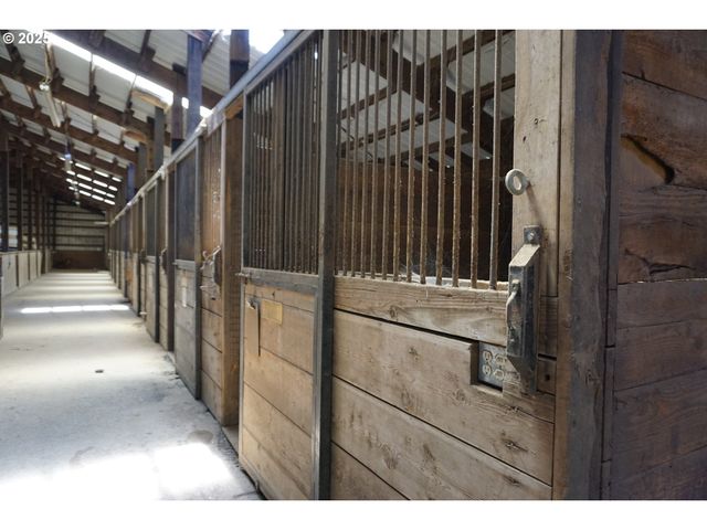 20959 S SPRINGWATER Rd, Estacada, OR 97023