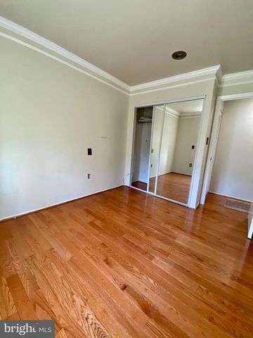 8852 CORK COUNTY CT, Springfield, VA 22152