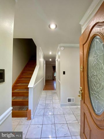 8852 CORK COUNTY CT, Springfield, VA 22152