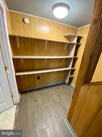 8852 CORK COUNTY CT, Springfield, VA 22152