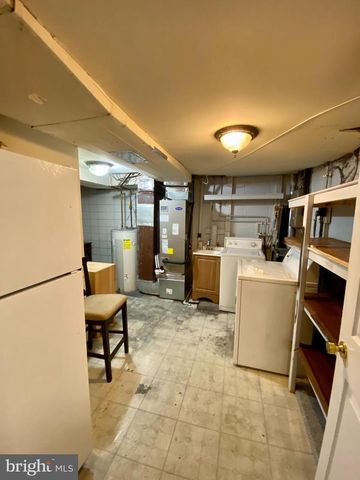 8852 CORK COUNTY CT, Springfield, VA 22152