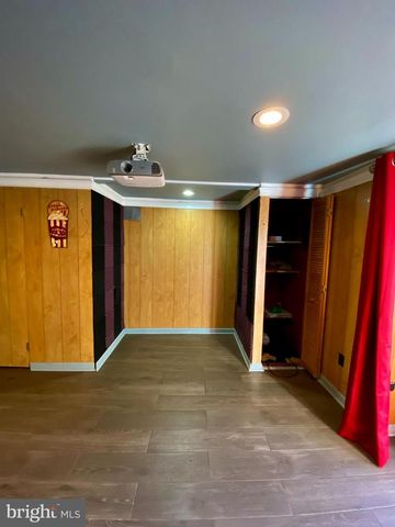 8852 CORK COUNTY CT, Springfield, VA 22152