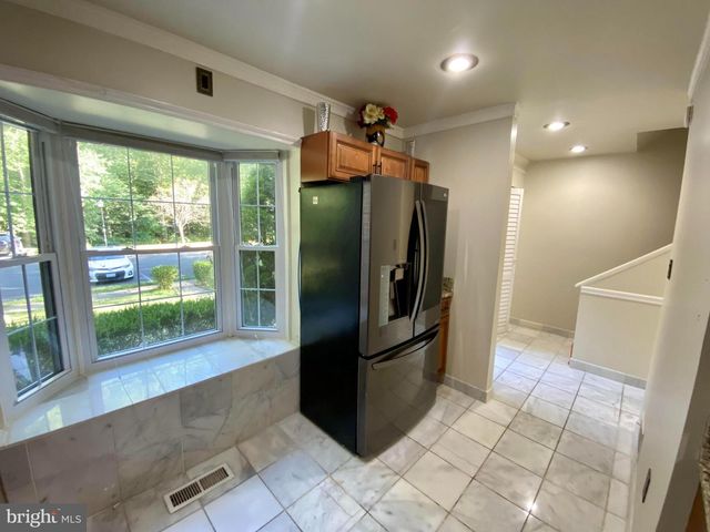 8852 CORK COUNTY CT, Springfield, VA 22152