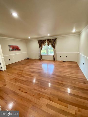 8852 CORK COUNTY CT, Springfield, VA 22152