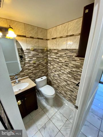 8852 CORK COUNTY CT, Springfield, VA 22152