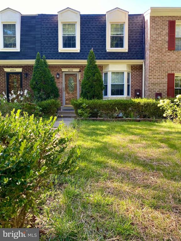 8852 CORK COUNTY CT, Springfield, VA 22152