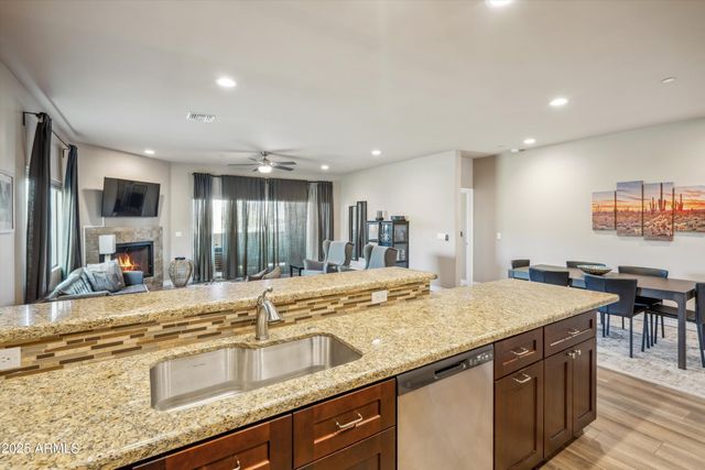 6145 E Cave Creek Road 203, Cave Creek, AZ 85331