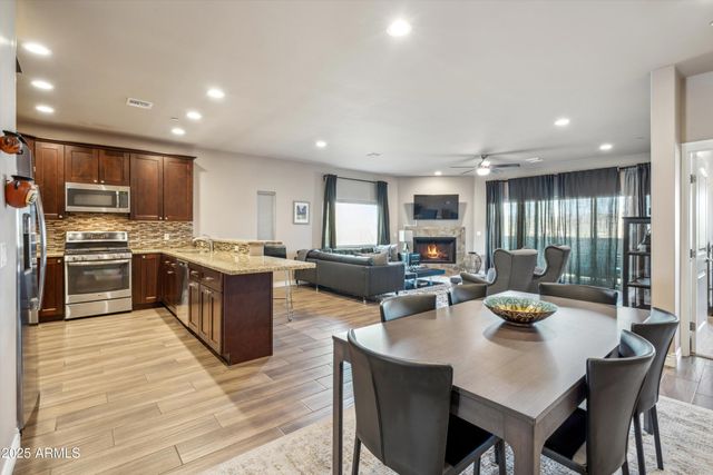 6145 E Cave Creek Road 203, Cave Creek, AZ 85331