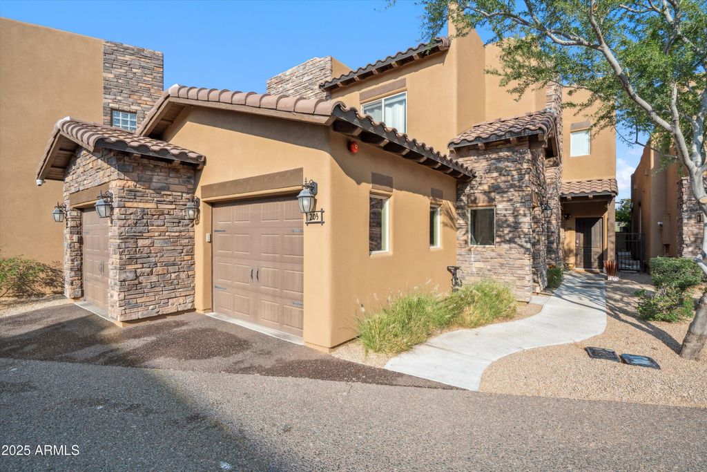 6145 E Cave Creek Road 203, Cave Creek, AZ 85331