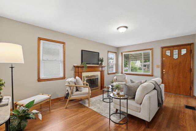 559 E Beechwold Boulevard, Columbus, OH 43214