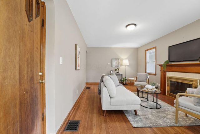 559 E Beechwold Boulevard, Columbus, OH 43214