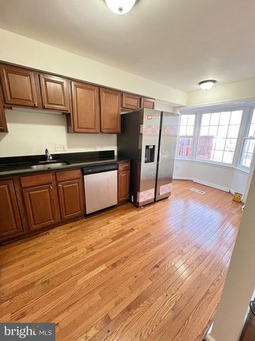 4504 BLUE JAY CT, Woodbridge, VA 22193