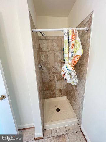 4504 BLUE JAY CT, Woodbridge, VA 22193