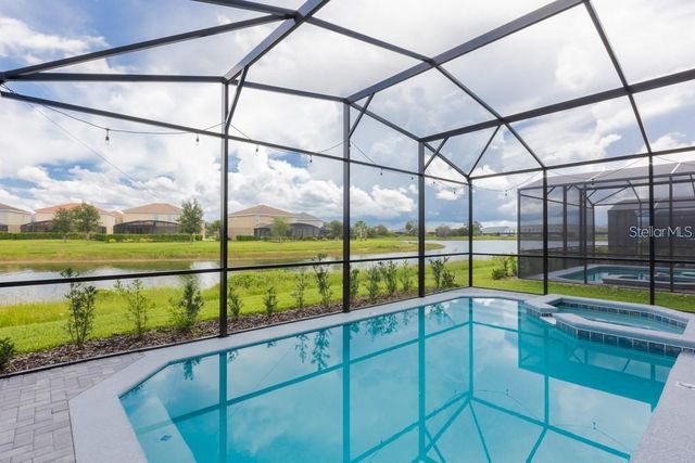 7215 OAKMOSS LOOP, Davenport, FL 33837