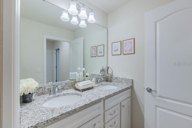 7215 OAKMOSS LOOP, Davenport, FL 33837