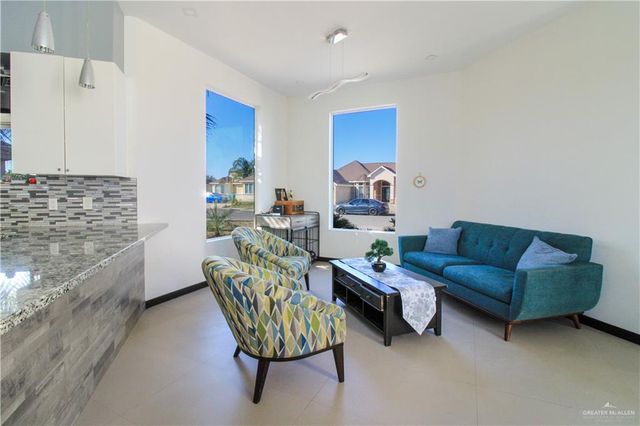 800 New Orleans Circle, Pharr, TX 78577