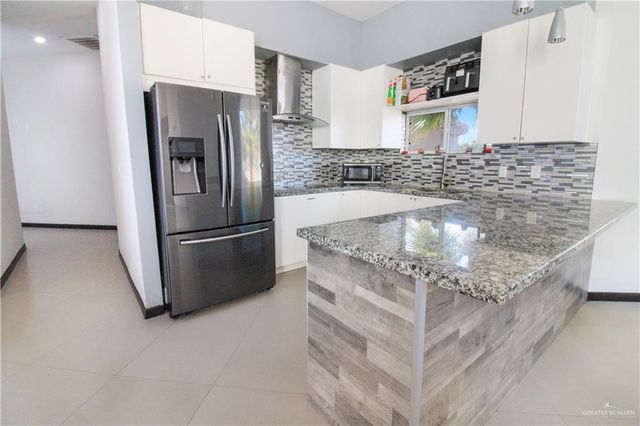 800 New Orleans Circle, Pharr, TX 78577