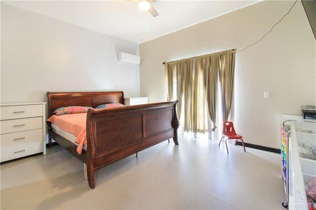 800 New Orleans Circle, Pharr, TX 78577