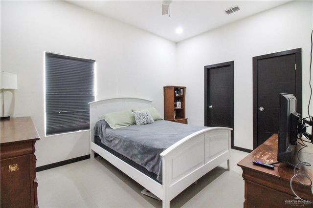 800 New Orleans Circle, Pharr, TX 78577