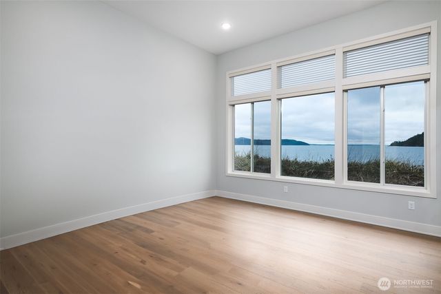 2215 Skyline Way, Anacortes, WA 88221