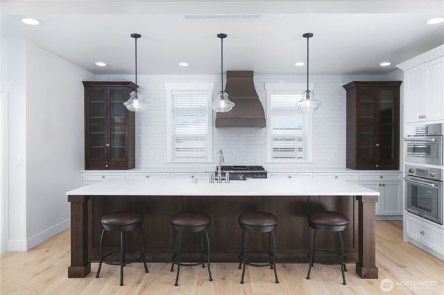 2215 Skyline Way, Anacortes, WA 88221