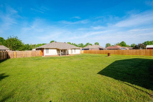 9 Hummingbird Drive, Vilonia, AR 72173