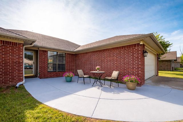 9 Hummingbird Drive, Vilonia, AR 72173