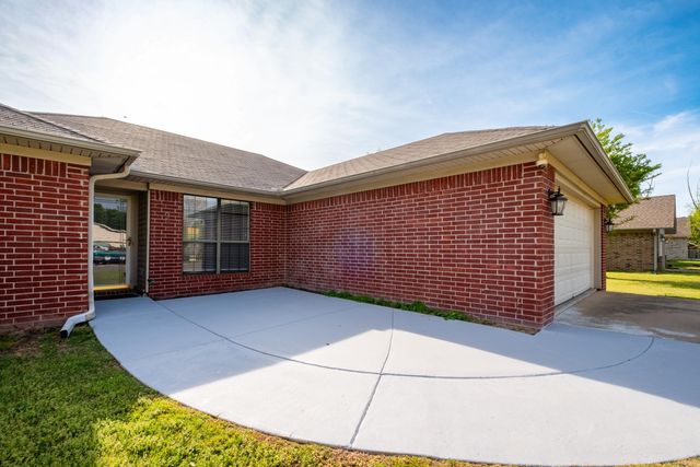 9 Hummingbird Drive, Vilonia, AR 72173