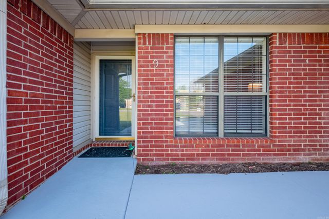 9 Hummingbird Drive, Vilonia, AR 72173