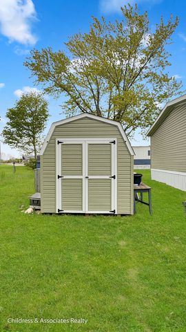 7045 Shamley Avenue NE, Belmont, MI 49306