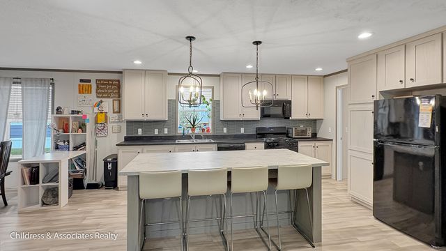 7045 Shamley Avenue NE, Belmont, MI 49306