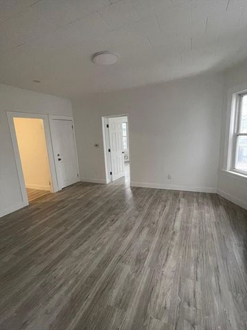 59 Salem St 2, Lawrence, MA 01843