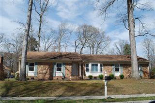 4108 Emberhill LN, Chesapeake, VA 23321