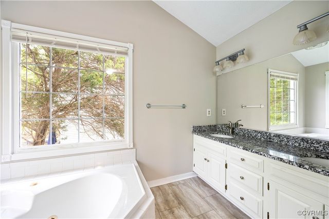 3012 Appleford Dr, Chester, VA 23831