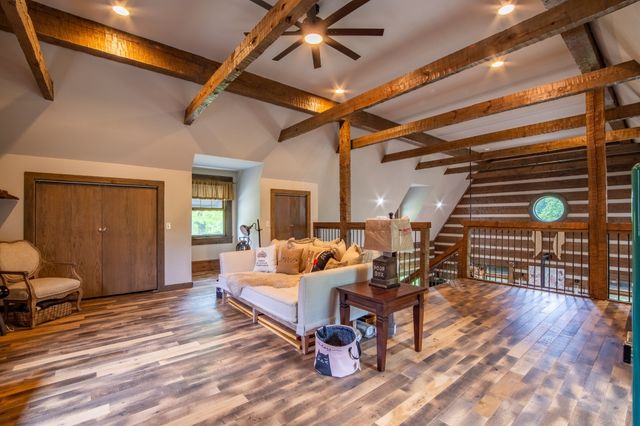 102 Highwater Rd, Waverly, TN 37185