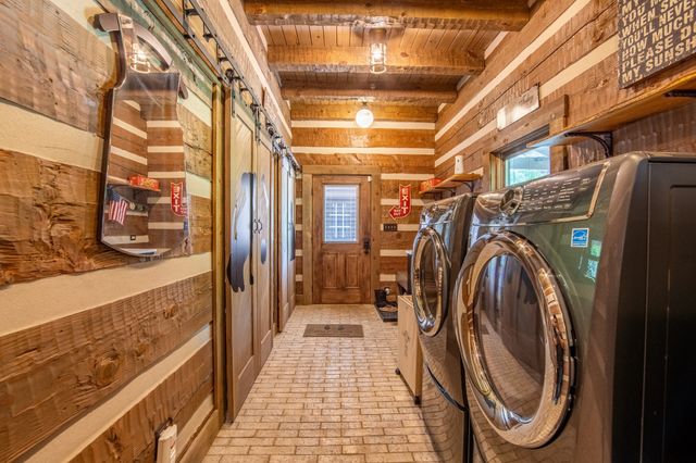 102 Highwater Rd, Waverly, TN 37185