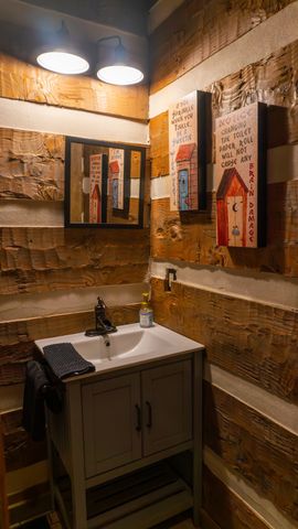 102 Highwater Rd, Waverly, TN 37185