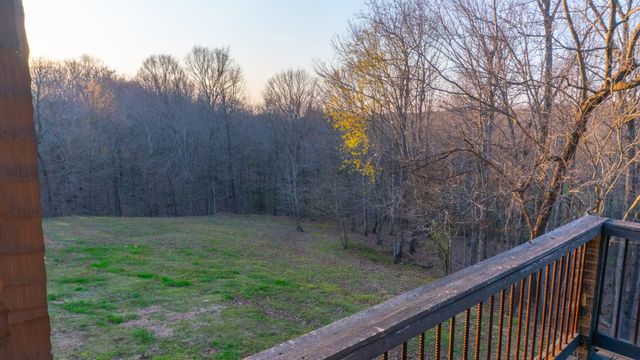102 Highwater Rd, Waverly, TN 37185