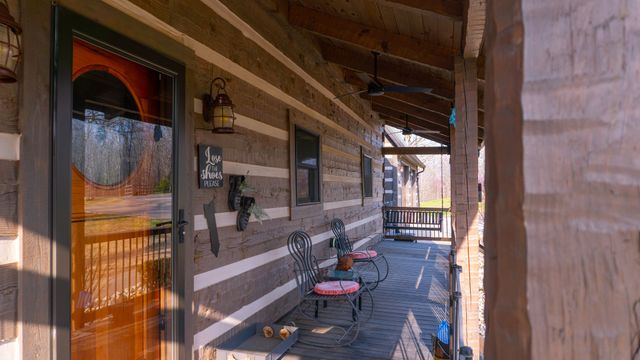 102 Highwater Rd, Waverly, TN 37185