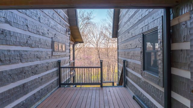 102 Highwater Rd, Waverly, TN 37185
